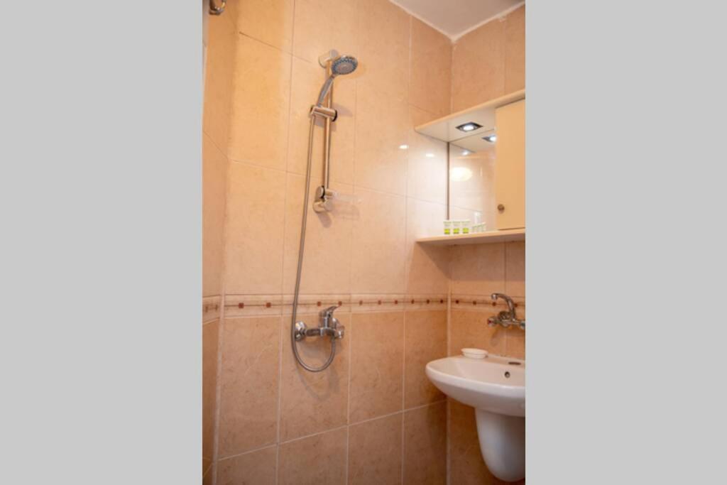 Convenient 1-Bedroom Flat Next To Harmanite Beach Созополь Экстерьер фото